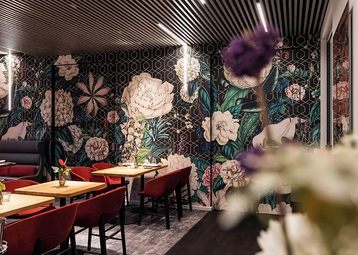 & Restaurant Michaelis 4*