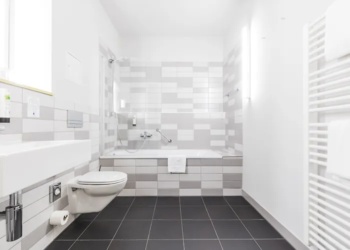 & Restaurant Michaelis 4* Лейпциг