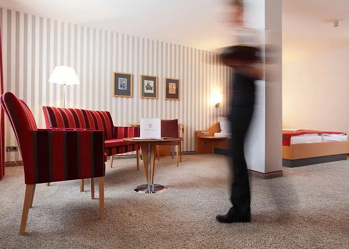 & Restaurant Michaelis Отель