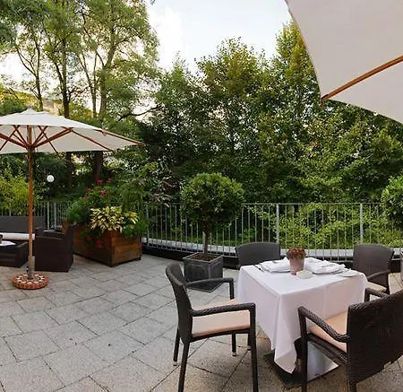 Ξενοδοχείο & Restaurant Michaelis