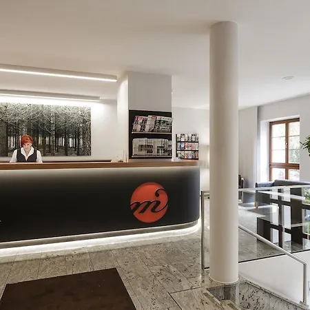 & Restaurant Michaelis Hotell 4*